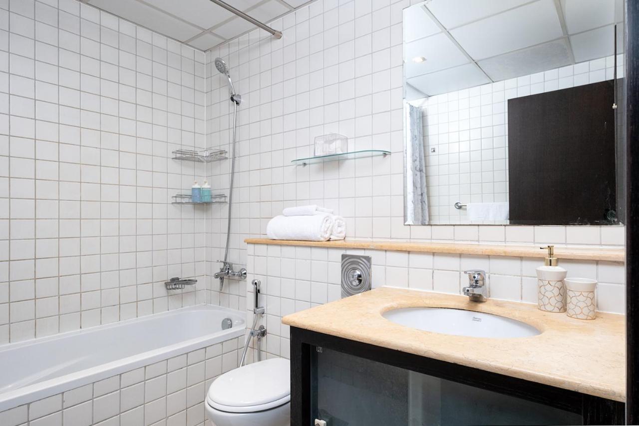 Apartment Premium At The Marina Quays West